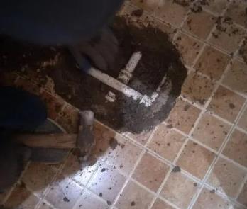 慈溪卫生间漏水维修公司为您分享下卫生间渗水如何处理及注意事项